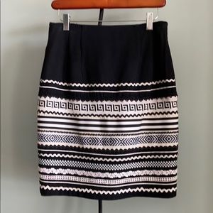 VINTAGE IIF 
EMBELLISHED PENCIL SKIRT